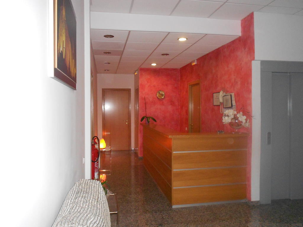 Hostal Ca La Irene Sant Vicens De Castellet Exteriör bild