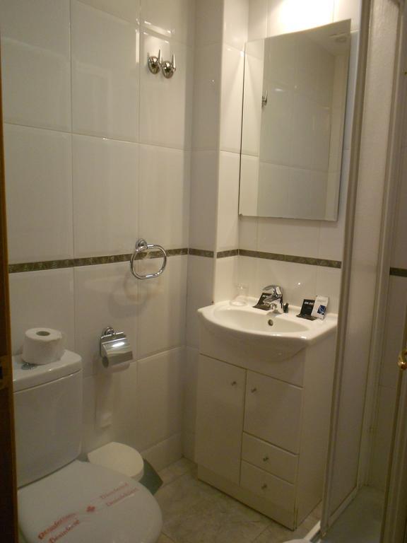 Hostal Ca La Irene Sant Vicens De Castellet Exteriör bild