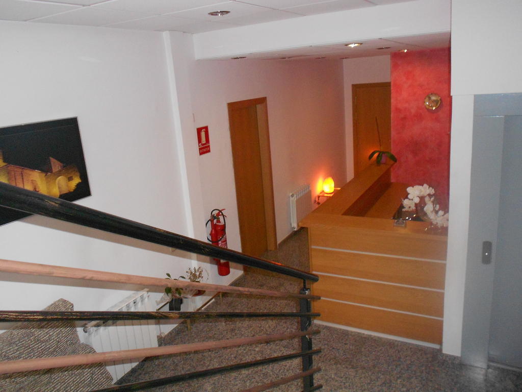 Hostal Ca La Irene Sant Vicens De Castellet Exteriör bild